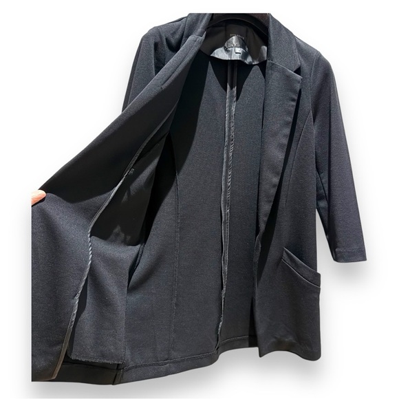 ✨Dynamite Black Open Blazer -  XS | Good Condition✨​​​​ - Picture 7 of 15